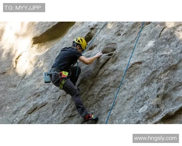 武汉攀岩队战术之争引发热议探讨攀岩运动的未来发展方向